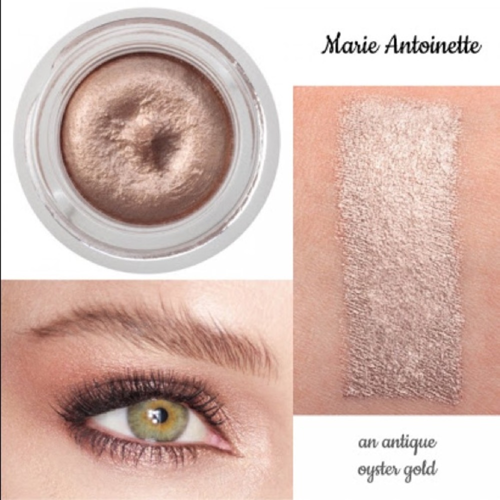 Charlotte Tilbury Oyster Pearl Eyes to Mesmerise